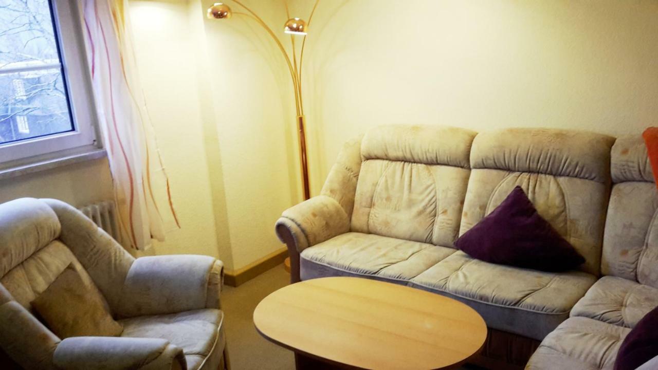 Villa Goldbrunnen Ferienwohnung 3 บัดเอลสเตอร์ ภายนอก รูปภาพ