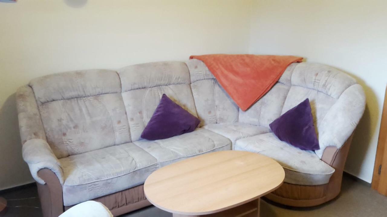 Villa Goldbrunnen Ferienwohnung 3 บัดเอลสเตอร์ ภายนอก รูปภาพ