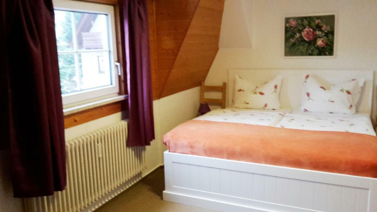 Villa Goldbrunnen Ferienwohnung 3 บัดเอลสเตอร์ ภายนอก รูปภาพ